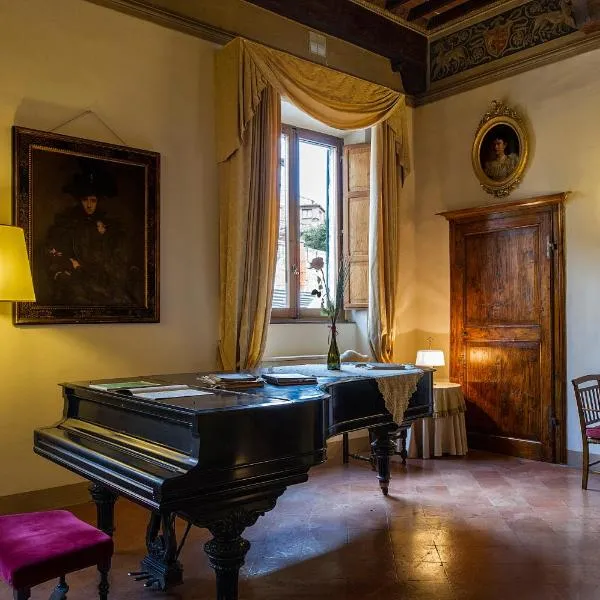 拉维佐宫酒店，位于Sant'Andrea a Montecchio 的酒店