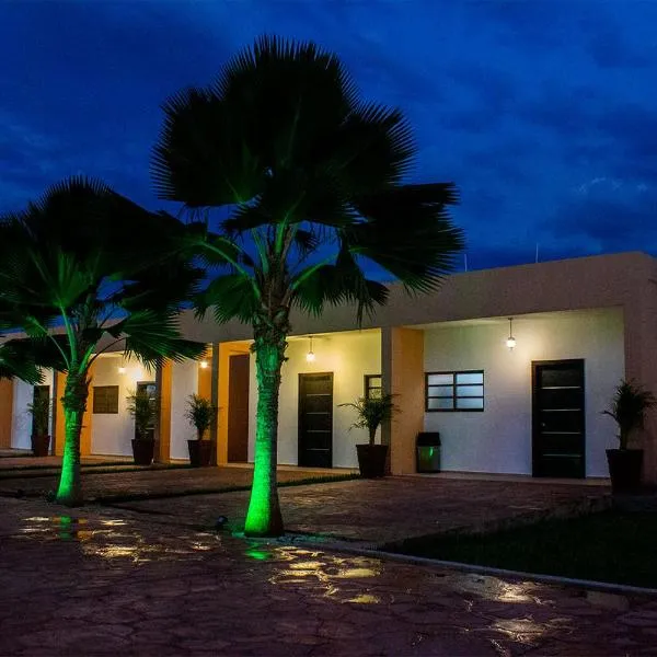 Hotel Real Zaci，位于Uaymá的酒店