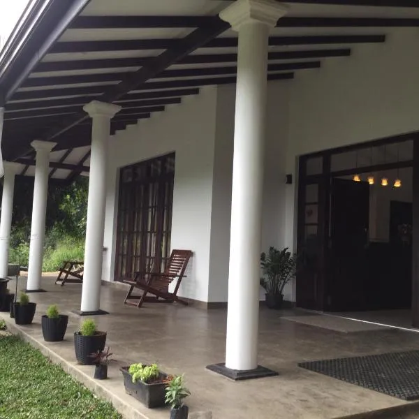 Kandyan Lounge，位于Kiribatkumbura的酒店