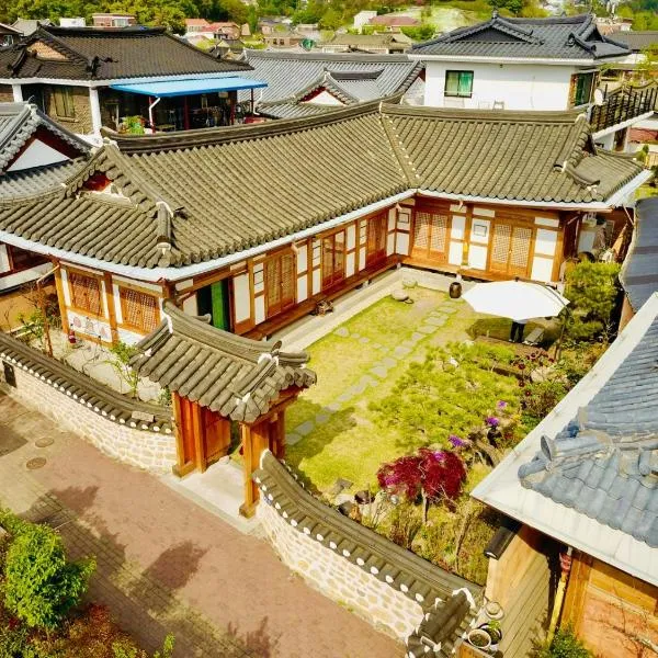 海韵韩屋旅馆,位于全州市的酒店