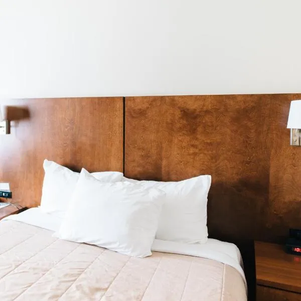 Motel Mistral，位于鲁安的酒店