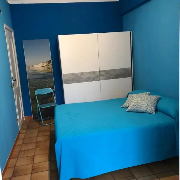 A due passi dal mare，位于雷阿尔蒙特的酒店