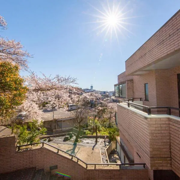 平楽園弐番館２階，位于横滨的酒店