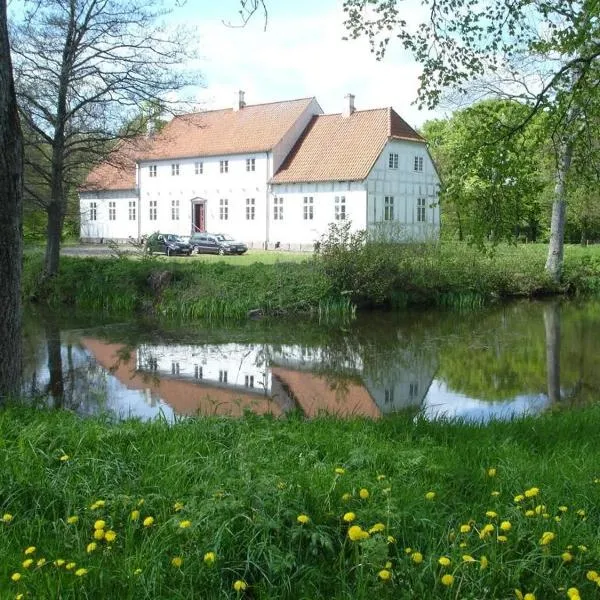 Lerbæk Hovedgaard，位于斯特兰比的酒店