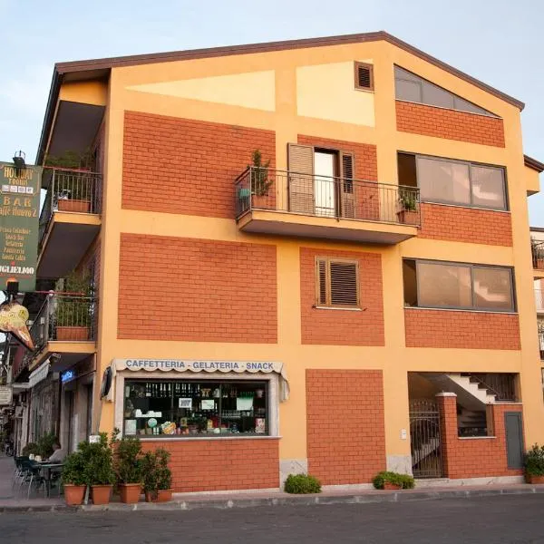 Caffè Nuovo 2 Holiday Rooms，位于特拉皮泰罗的酒店