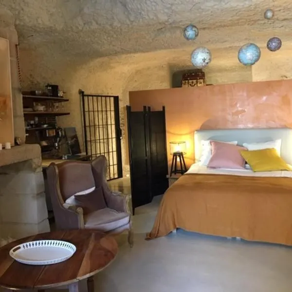 Troglodytes "Loire Sauvage"，位于罗什科尔邦的酒店