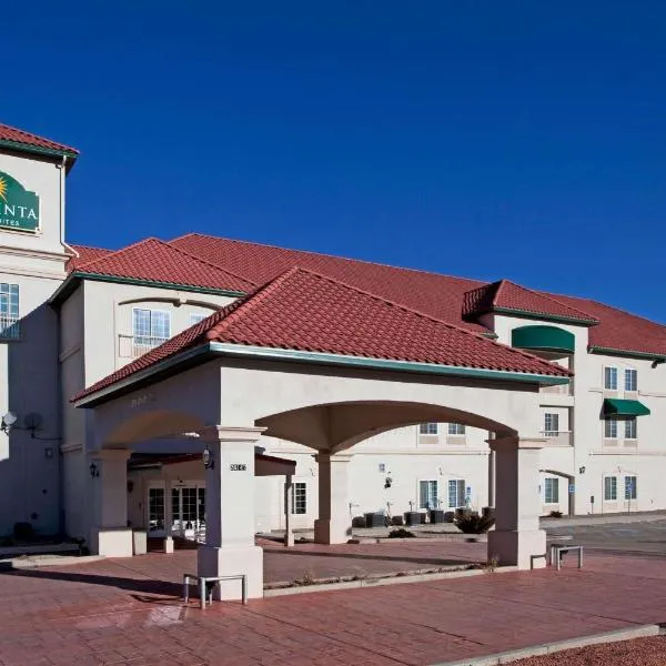 鲁伊多索唐斯拉金塔旅馆及套房，位于Ponderosa Heights的酒店