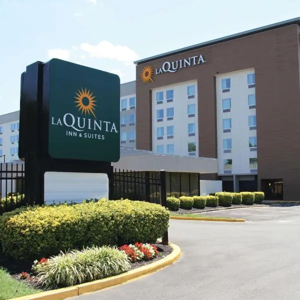 La Quinta Inn & Suites by Wyndham DC Metro Capital Beltway，位于新卡罗尔顿的酒店