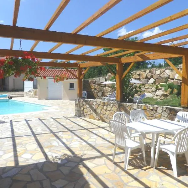 Le Panorama - Chambres d'hôtes - Cuisine disponible，位于Vieille-Brioude的酒店