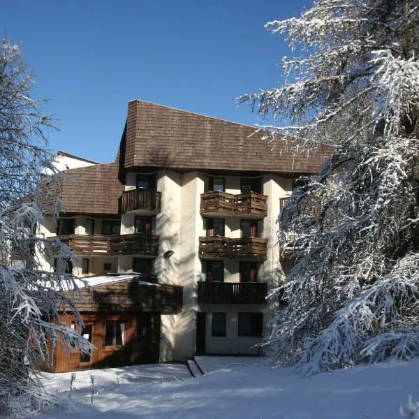 莱斯特拉帕斯酒店，位于Les Ribes的酒店