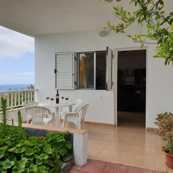 Casa Angel y Carmen (La Dama, La Gomera)，位于El Cercado的酒店