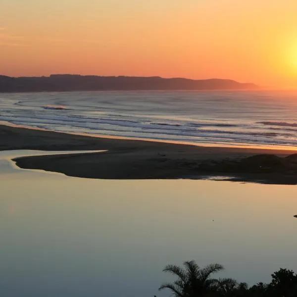 Buccaneers Beach Lodge, Chintsa, South Africa，位于钦查的酒店