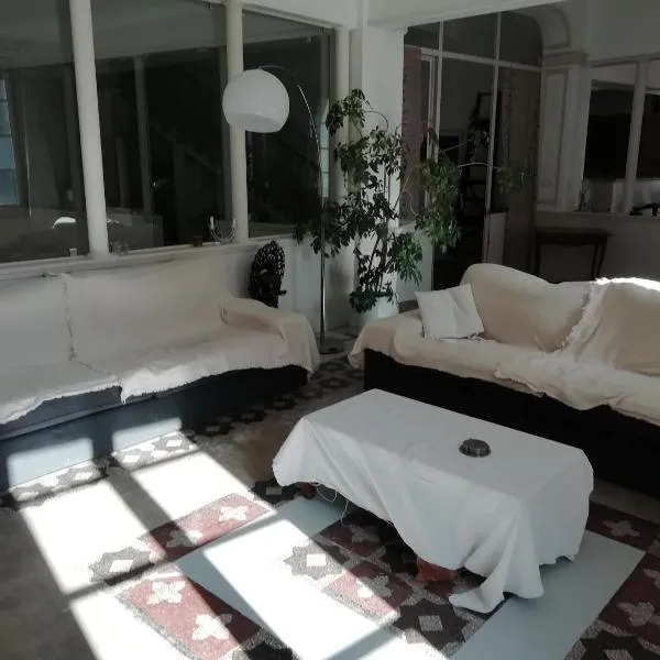 Les Colonnades，位于莫桑的酒店