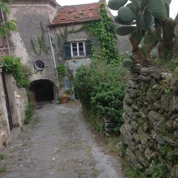 la luna e sei soldi，位于Tovo San Giacomo的酒店