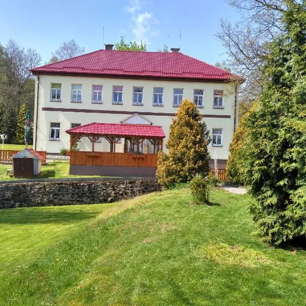 Penzion U Bernardýna，位于塔霍夫的酒店