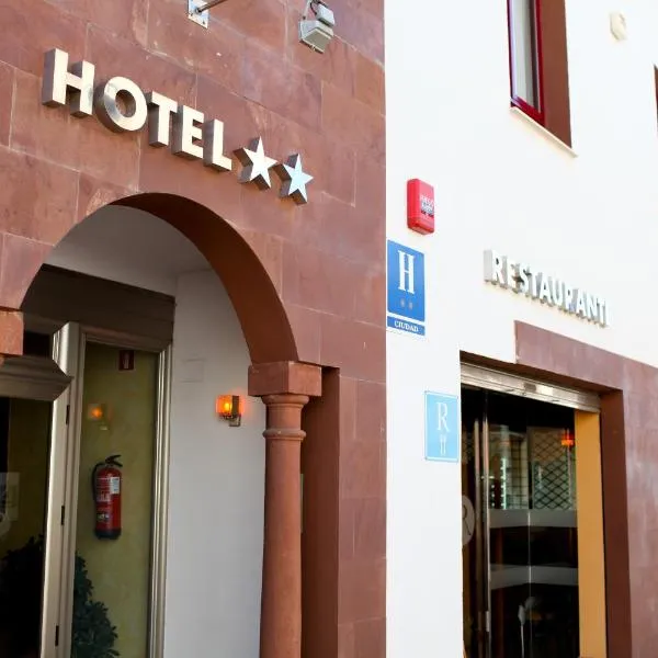 罗西奥酒店，位于Pedro Abad的酒店