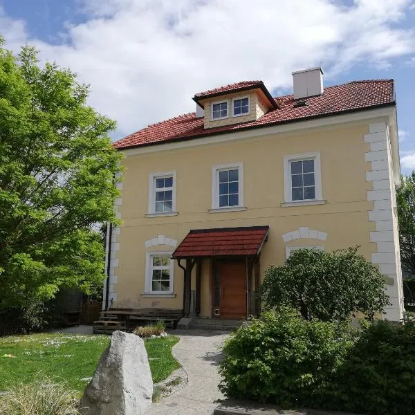 Apartment Heiligenkreuz，位于Micheldorf in Oberösterreich的酒店