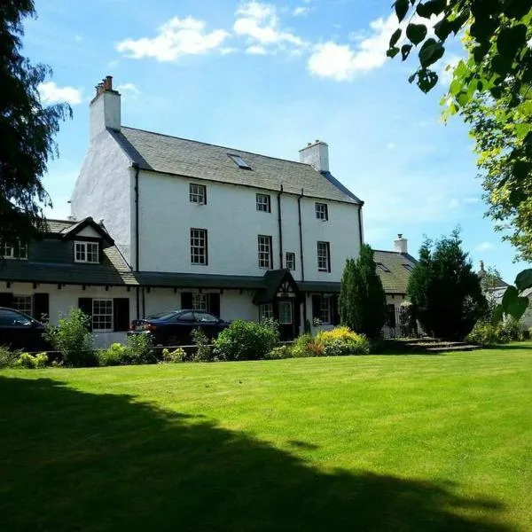 Stuc an t Sagairt Cottage , Loch Lomond，位于Stronachlachar的酒店