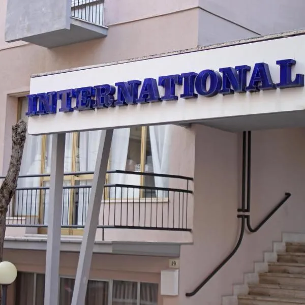c-hotels International，位于卡托利卡的酒店