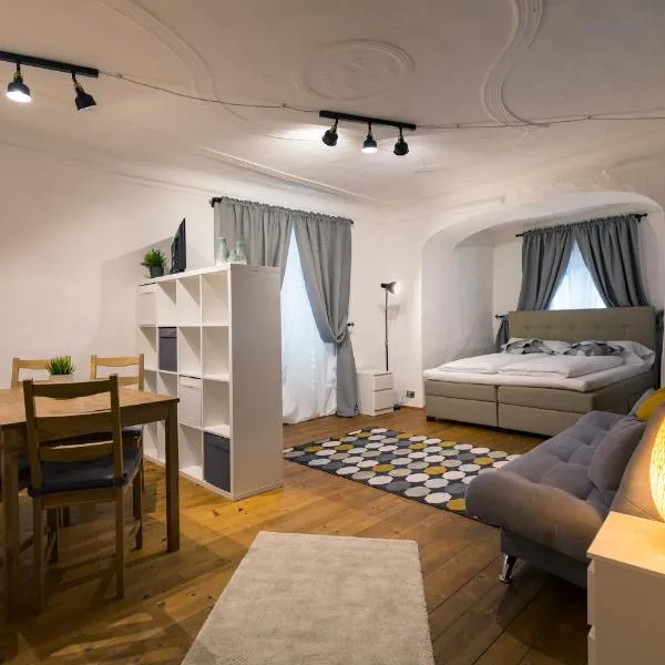 Albergo Diffuso ELA Living - Apartment Bellepoque，位于埃尼亚的酒店