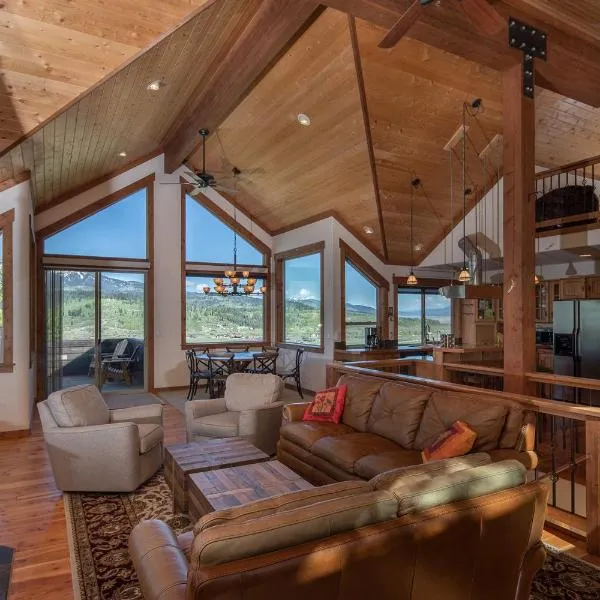 Alpine Recharge by KABINO Huge Views Hot tub Garage PS3 WiFi Loft，位于阿尔派恩的酒店