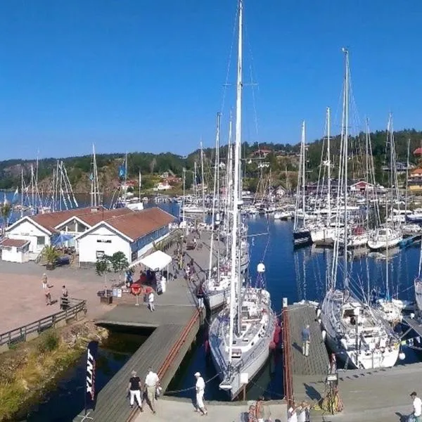 Henåns Hostel in the Marina，位于Henån的酒店