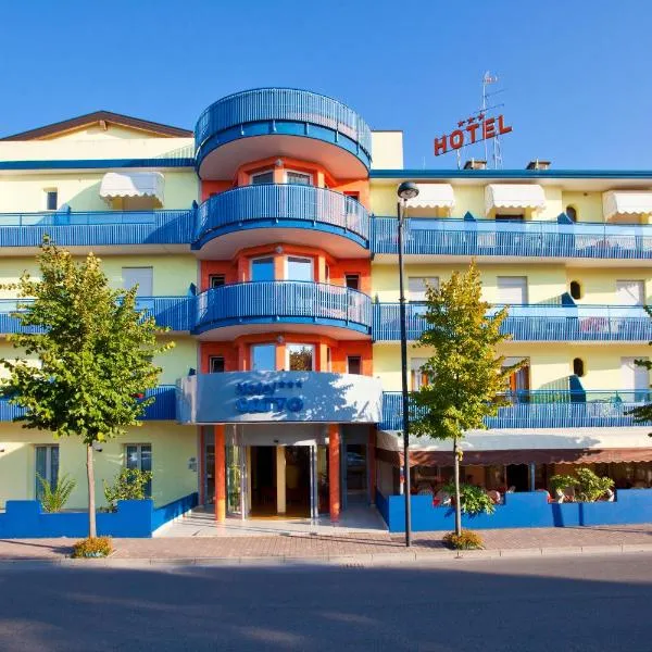 卡托瑞士酒店，位于Porto Falconera的酒店