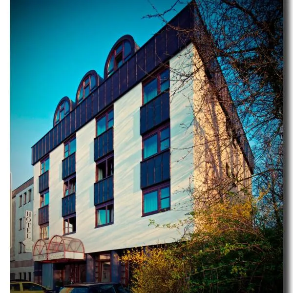 布罗伊希城堡酒店，位于鲁尔河畔米尔海姆的酒店