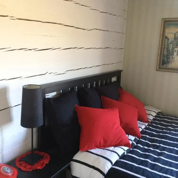 Ameriden Bed and Breakfast，位于Vessigebro的酒店