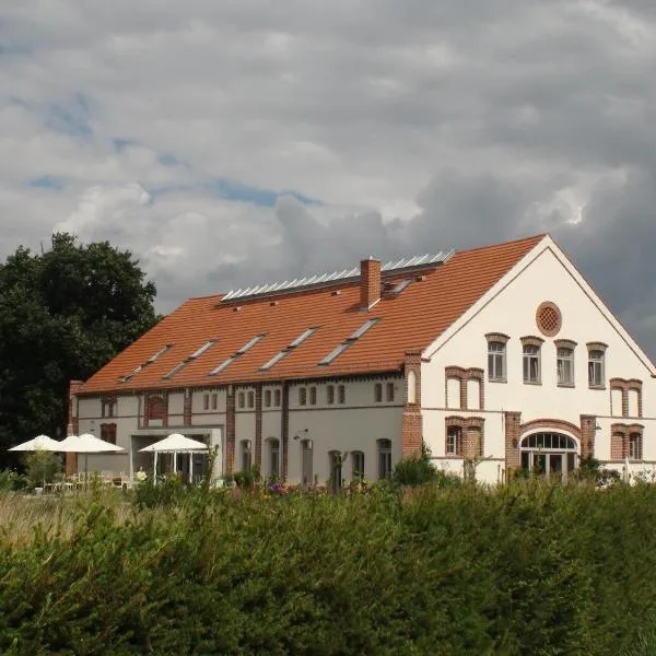 兰德里贝克旅馆，位于Groß Behnitz的酒店