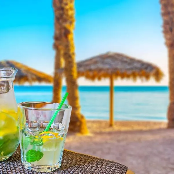 Rich Luxury Suites - Renovated，位于埃拉特的酒店