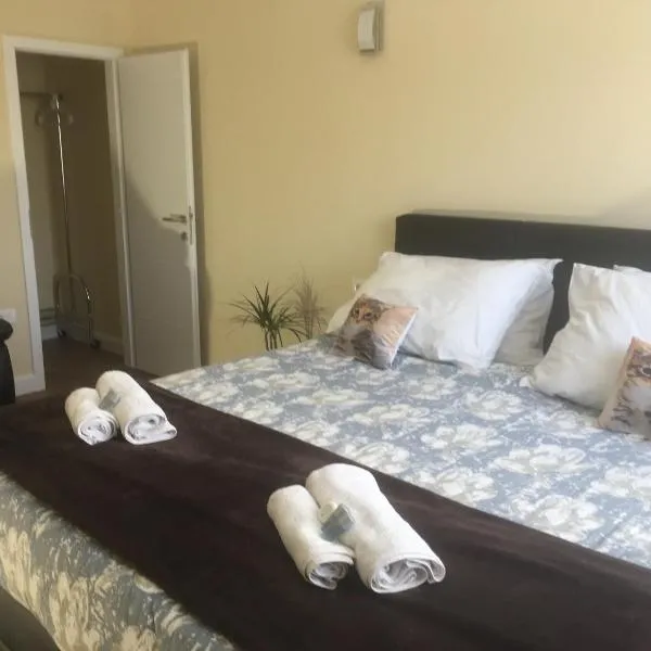 StaySplitBay，位于卡什泰拉的酒店
