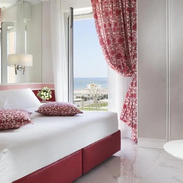 里米尼米尔顿酒店，位于里米尼的酒店