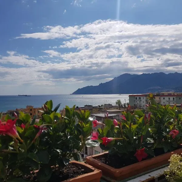 Amalfi Coast View，位于萨莱诺的酒店