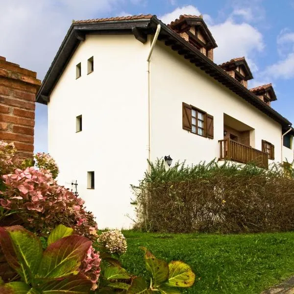 卡萨路易莎住宅酒店，位于柯米拉斯的酒店