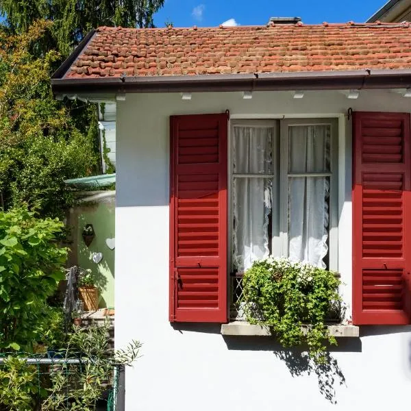 Little Garden House，位于切尔诺比奥的酒店