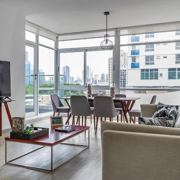 Breathtaking Apartment City Center - PH Quartier Atlapa，位于巴拿马城的酒店
