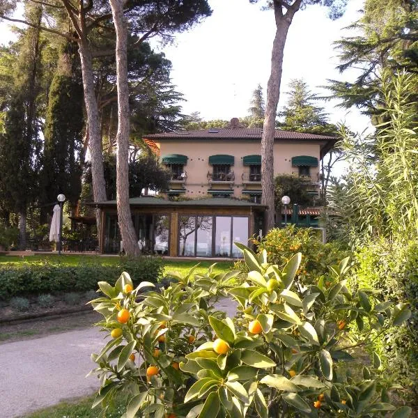 卡萨尔酒店，位于Preggio的酒店
