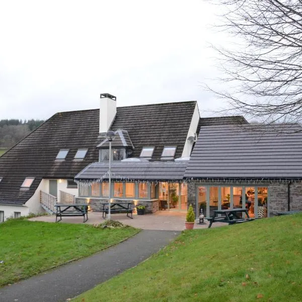 Neuadd Henllan Lodge，位于Llanafan-fawr的酒店