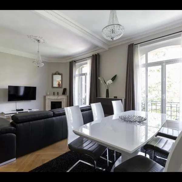 central CANNES - Luxury Clara Residence，位于戛纳的酒店