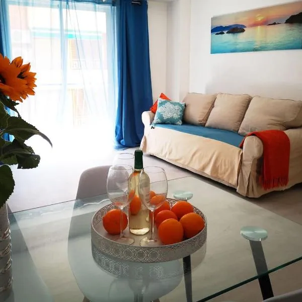 3 Bedroom 150 m from the beach，位于托雷维耶哈的酒店