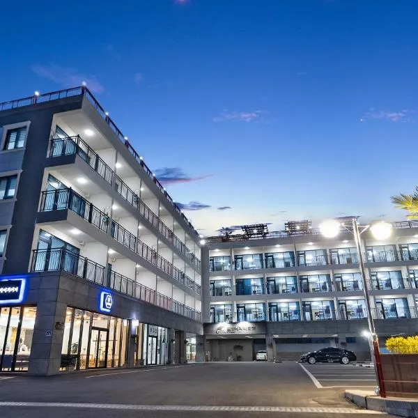 Gold Beach Resort，位于丽水市的酒店