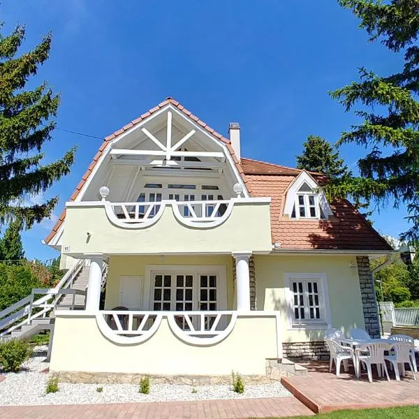 Balaton Apartman Füred，位于巴拉顿城堡的酒店