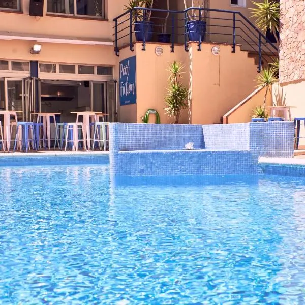 Hotel Caribe，位于罗列特海岸的酒店