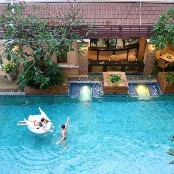 Aiyaree Place Hotel SHA PLUS，位于Jomtien Beach的酒店