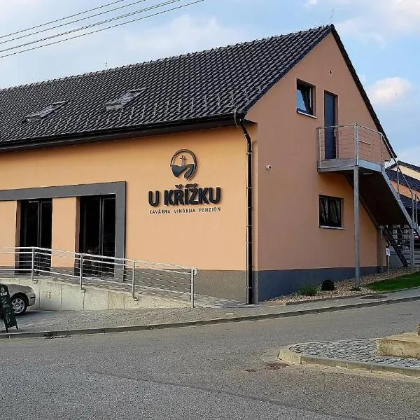 Penzion U Křížku，位于Kobylí的酒店