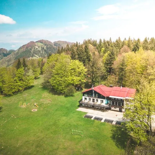Planinski dom na Kalu，位于Zagorje ob Savi的酒店