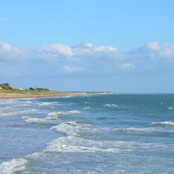 Les Chambres des Gites des Isles，位于Saint-Maurice-en-Cotentin的酒店