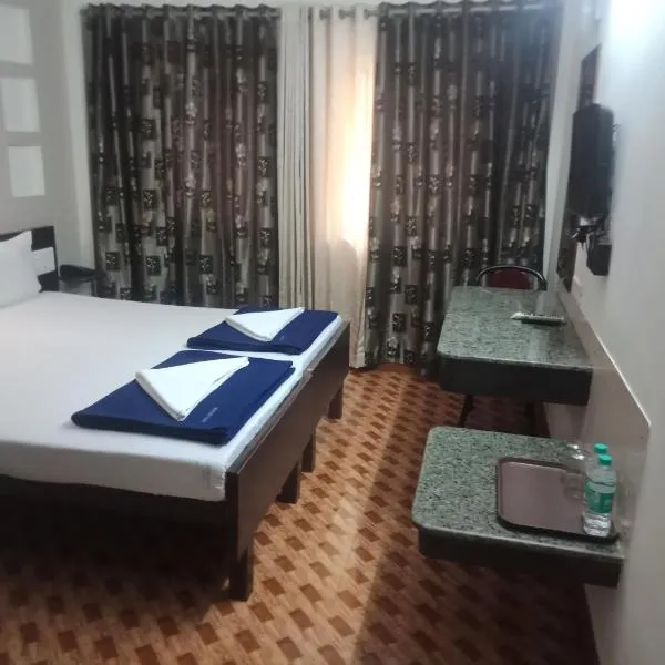 Hotel Hanuman，位于门格洛尔的酒店