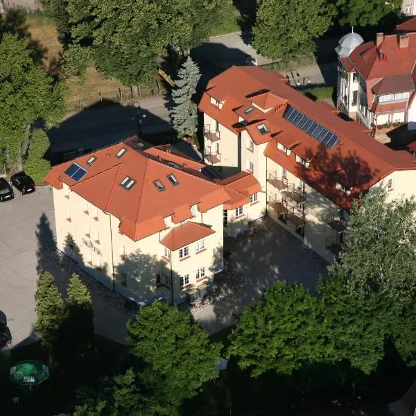 椴树旅馆，位于波兰尼卡-兹德鲁伊的酒店